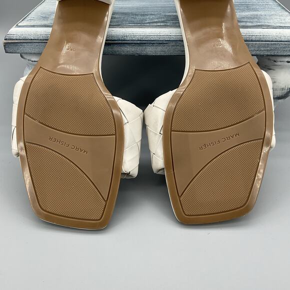 New Marc Fisher Women’s Casper Slip-on Block Heel Sandals White Size 9M - Picture 10 of 10